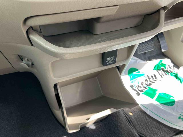 Ｎ−ＷＧＮＣカーナビ　　バックモニター　オートエアコン　パワーウインドウ　キーレスエントリー（千葉県）の中古車