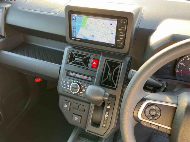タフトＸナビ／ＴＶ／ＤＶＤ／ＢＴ　バックカメラ　ＥＴＣ　ガラスルーフ　ＬＥＤヘッドランプ　オートライト　ＡＨＢ　コ−ナ−センサー　電動駐車ブレーキ　衝突被害軽減装置　ボタンスタート　キーフリー　ステアリモコン（千葉県）の中古車