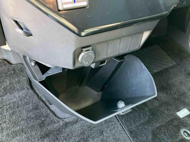 トールＧナビ／ＴＶ／ＤＶＤ／ＢＴ／ＵＳＢ　バックカメラ　前後ドラレコ　ＬＥＤヘッドライト　オートライト　ＡＨＢ　衝突被害軽減ブレーキ　コーナーセンサー　足踏み式駐車ブレーキ　キーフリーシステム　盗難防止警報（千葉県）の中古車