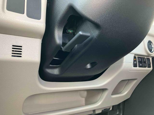 ムーヴＸリミテッドII　ＳＡIIIＤＶＤ・ＵＳＢチューナー／ＢＴ　バックカメラ　運転席シートヒーター　トップシェイドガラス　アルミホイール　ＬＥＤヘッドライト　オートライト　革巻ステアリング　衝突軽減装置　ボタンスタート　盗難防止警報（千葉県）の中古車