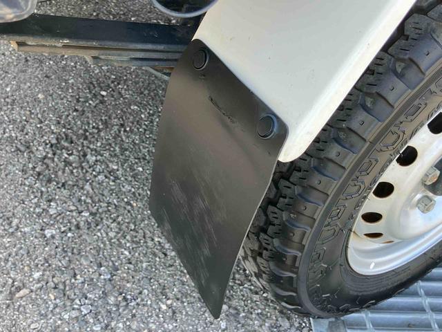 ハイゼットトラック多目的ダンプ（電動）プロテクタータイプ４ＷＤ　５速マニュアル　荷台三方開　リヤ４枚リーフ　バッテリーカバー　リヤデフロック　マニュアルエアコン　パワステ　ハロゲンヘッドランプ　大型ヘッドレスト　サイドレバー式駐車ブレーキ　アシストグリップ（千葉県）の中古車