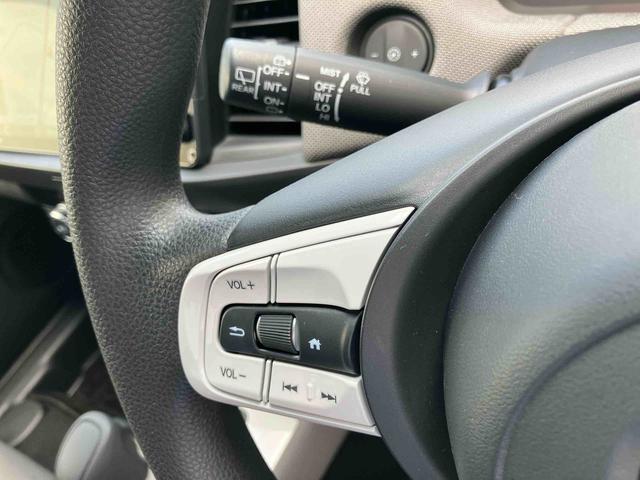 フィットクロスターナビ／ＴＶ／ＤＶＤ／ＢＴ　バックカメラ　ＥＴＣ　ＬＥＤヘッドライト　オートライト　オートクルーズ　　サイドレバー式駐車ブレーキ　　ステアリングスイッチ（千葉県）の中古車