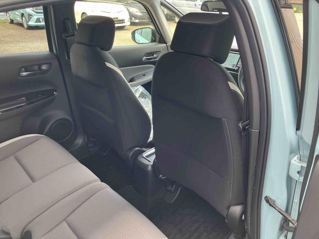 フィットクロスターナビ／ＴＶ／ＤＶＤ／ＢＴ　バックカメラ　ＥＴＣ　ＬＥＤヘッドライト　オートライト　オートクルーズ　　サイドレバー式駐車ブレーキ　　ステアリングスイッチ（千葉県）の中古車