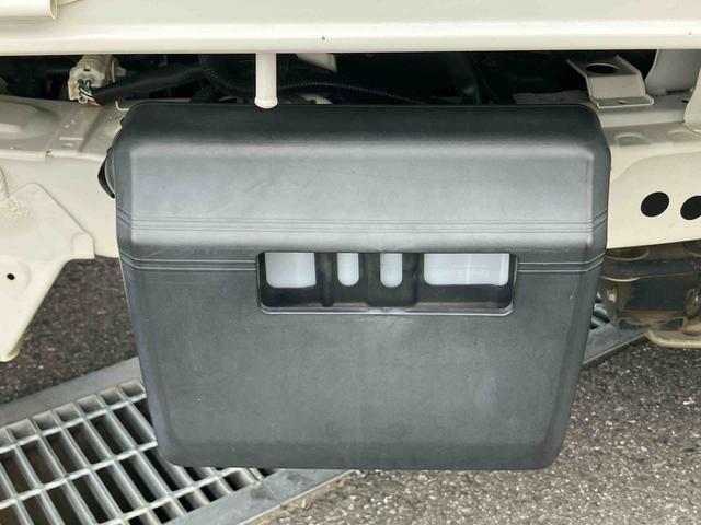 ハイゼットトラックローダンプ４ＷＤ　オートマ　４枚リーフ　荷台三方開　荷台作業灯　大型ヘッドレスト　ハロゲンヘッドライト　マニュアルエアコン　パワーステアリング　サイドレバー式駐車ブレーキ　スピーカー一体型ＡＭ／ＦＭラジオ（千葉県）の中古車