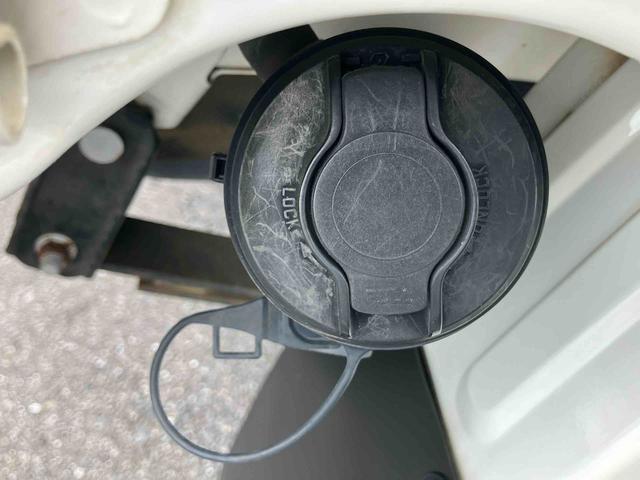 ハイゼットトラックローダンプ４ＷＤ　オートマ　４枚リーフ　荷台三方開　荷台作業灯　大型ヘッドレスト　ハロゲンヘッドライト　マニュアルエアコン　パワーステアリング　サイドレバー式駐車ブレーキ　スピーカー一体型ＡＭ／ＦＭラジオ（千葉県）の中古車