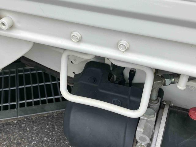 ハイゼットトラックローダンプ４ＷＤ　オートマ　４枚リーフ　荷台三方開　荷台作業灯　大型ヘッドレスト　ハロゲンヘッドライト　マニュアルエアコン　パワーステアリング　サイドレバー式駐車ブレーキ　スピーカー一体型ＡＭ／ＦＭラジオ（千葉県）の中古車