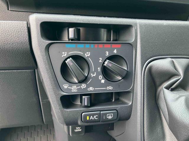 ハイゼットカーゴデラックス4WD ETC 衝突回避支援ブレーキ 横滑り防止装置 空転防止装置 ABS リヤヒーター オートライト コーナーセンサー オーバーヘッドシェルフ プライバシーガラス キーレスエントリー 集中ドアロック(千葉県)の中古車