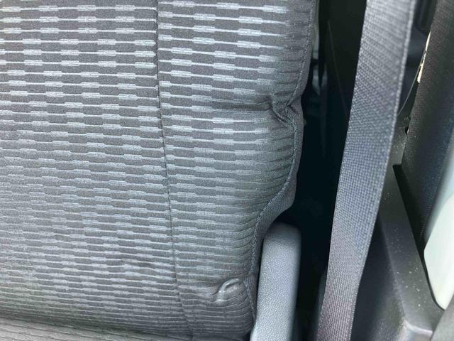 ハイゼットカーゴデラックス4WD ETC 衝突回避支援ブレーキ 横滑り防止装置 空転防止装置 ABS リヤヒーター オートライト コーナーセンサー オーバーヘッドシェルフ プライバシーガラス キーレスエントリー 集中ドアロック(千葉県)の中古車
