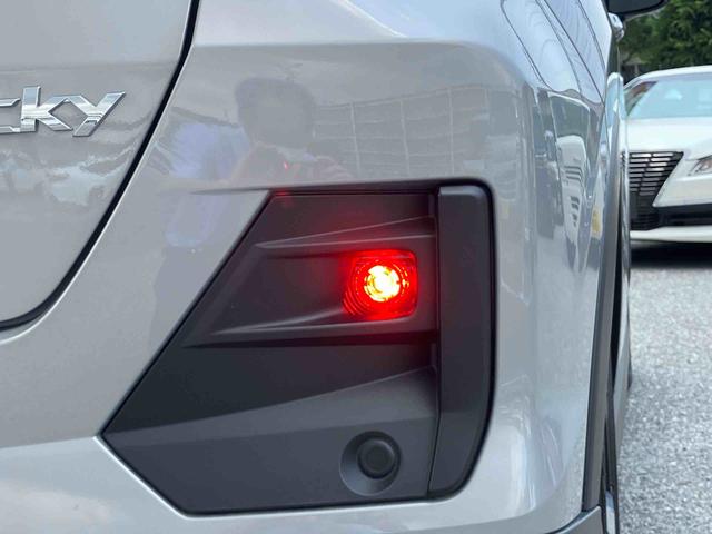 ロッキープレミアムG HEVバックカメラ/ステアリングスイッチ 自動追従クルコン LEDヘッド/フォグランプ バックフォグランプ 17インチアルミホイール シートヒーター 電動駐車ブレーキ コーナーセンサー 衝突被害軽減ブレーキ(千葉県)の中古車