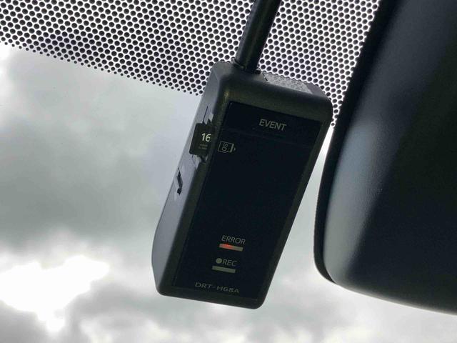 カローラツーリングハイブリッド　Ｓハイブリッド　ナビ／ＴＶ／ＢＴ／ＵＳＢ　バックカメラ　ＥＴＣ　ドラレコ　全車速追従クルコン　ＢＳＭ　ＬＥＤヘッドライト　ＡＨＢ　コーナーセンサー　シートヒーター　ハンドルヒーター　衝突軽減装置　アルミ（千葉県）の中古車