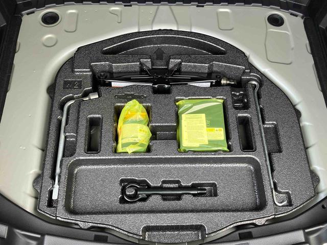 カローラツーリングハイブリッド　Ｓハイブリッド　ナビ／ＴＶ／ＢＴ／ＵＳＢ　バックカメラ　ＥＴＣ　ドラレコ　全車速追従クルコン　ＢＳＭ　ＬＥＤヘッドライト　ＡＨＢ　コーナーセンサー　シートヒーター　ハンドルヒーター　衝突軽減装置　アルミ（千葉県）の中古車