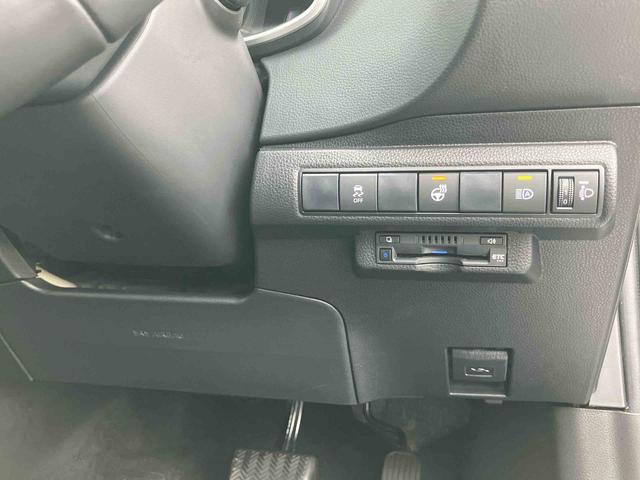 カローラツーリングハイブリッド　Ｓハイブリッド　ナビ／ＴＶ／ＢＴ／ＵＳＢ　バックカメラ　ＥＴＣ　ドラレコ　全車速追従クルコン　ＢＳＭ　ＬＥＤヘッドライト　ＡＨＢ　コーナーセンサー　シートヒーター　ハンドルヒーター　衝突軽減装置　アルミ（千葉県）の中古車