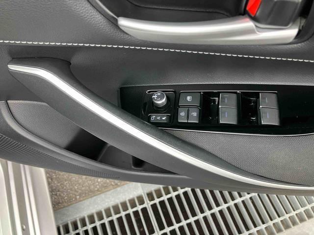 カローラツーリングハイブリッド　Ｓハイブリッド　ナビ／ＴＶ／ＢＴ／ＵＳＢ　バックカメラ　ＥＴＣ　ドラレコ　全車速追従クルコン　ＢＳＭ　ＬＥＤヘッドライト　ＡＨＢ　コーナーセンサー　シートヒーター　ハンドルヒーター　衝突軽減装置　アルミ（千葉県）の中古車