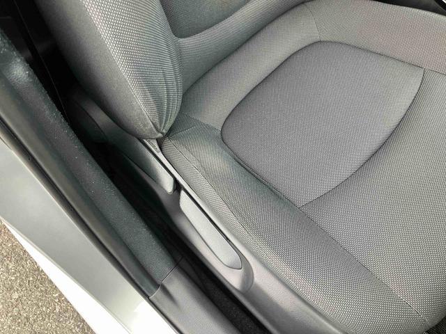 カローラツーリングハイブリッド　Ｓハイブリッド　ナビ／ＴＶ／ＢＴ／ＵＳＢ　バックカメラ　ＥＴＣ　ドラレコ　全車速追従クルコン　ＢＳＭ　ＬＥＤヘッドライト　ＡＨＢ　コーナーセンサー　シートヒーター　ハンドルヒーター　衝突軽減装置　アルミ（千葉県）の中古車