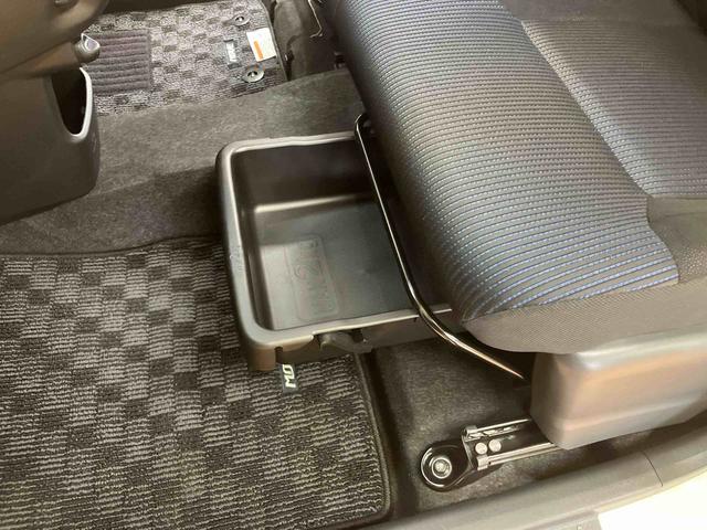 ムーヴカスタム X SAII衝突被害軽減ブレーキ 横滑り防止装置 プッシュエンジンスタート キーフリーシステム アイドリングストップ ETC バニティーミラー付き左右サンバイザー+LED室内灯 助手席シートアンダートレイ(千葉県)の中古車