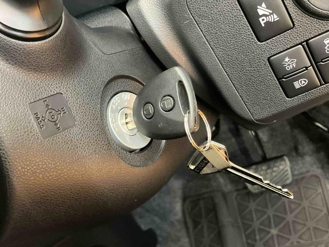 ミライースＬ　ＳＡIII衝突被害軽減ブレーキ　横滑り防止装置　前後コーナーセンサー　オートライト　オートハイビーム　マニュアルレベリング機能付ハロゲンヘッドライト　キーレスエントリー　アイドリングストップ（千葉県）の中古車