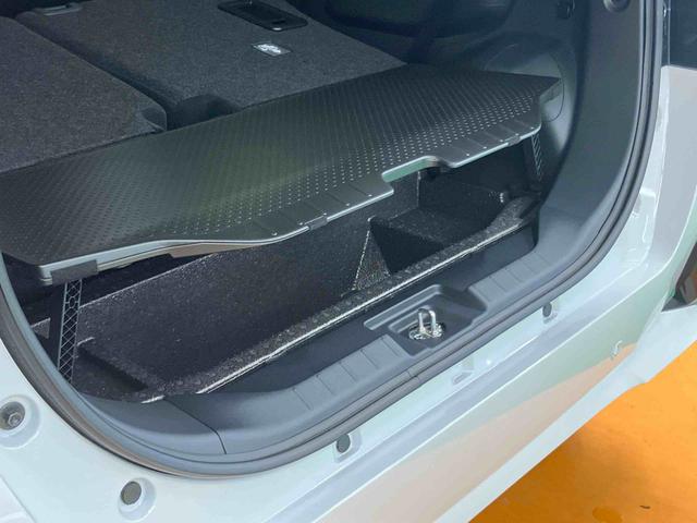 タントカスタムＲＳリミテッドスマアシ　ダイハツ予防安全機能　アダプティブクルーズコントロール　ビルトインＥＴＣ　オートブレーキホールド付き電動パーキング　前席シートヒーター　上下２段調整式デッキボード　前後コーナーセンサー（千葉県）の中古車