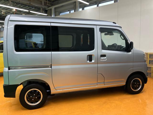ハイゼットカーゴデラックススマアシ ダイハツ予防安全機能 3モード選択式電子制御4WD オーバーヘッドシェルフ キーレスエントリー リヤヒーター 前後コーナーセンサー マニュアルレベリング機能付ハロゲンヘッドライト(千葉県)の中古車