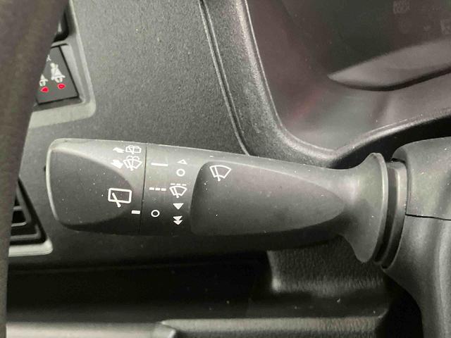 ハイゼットカーゴデラックススマアシ ダイハツ予防安全機能 3モード選択式電子制御4WD オーバーヘッドシェルフ キーレスエントリー リヤヒーター 前後コーナーセンサー マニュアルレベリング機能付ハロゲンヘッドライト(千葉県)の中古車