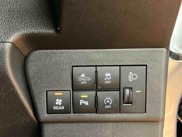 ハイゼットカーゴデラックススマアシ ダイハツ予防安全機能 3モード選択式電子制御4WD オーバーヘッドシェルフ キーレスエントリー リヤヒーター 前後コーナーセンサー マニュアルレベリング機能付ハロゲンヘッドライト(千葉県)の中古車