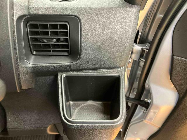 ハイゼットカーゴデラックススマアシ ダイハツ予防安全機能 3モード選択式電子制御4WD オーバーヘッドシェルフ キーレスエントリー リヤヒーター 前後コーナーセンサー マニュアルレベリング機能付ハロゲンヘッドライト(千葉県)の中古車