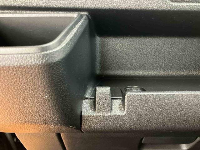 ハイゼットカーゴクルーズバックカメラ連動フルセグナビ USB接続 ブルートゥース対応 ビルトインETC デジタルインナーミラー オーバーヘッドシェルフ 大型LED室内灯 オートライト オートハイビーム LEDヘッドライト(千葉県)の中古車