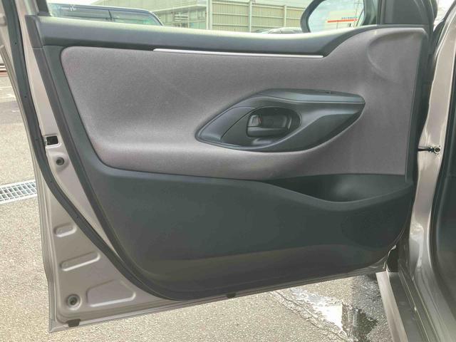 ヤリスＧ８型ナビ／地デジ／ＢＴ／ＤＶＤ／ＵＳＢ　全周囲カメラ　前後ドラレコ　ＥＴＣ　コーナーセンサー　オートライト　オートハイビーム　衝突軽減装置　スマートキー　ボタンスタート　イモビライザー　オートエアコン（千葉県）の中古車