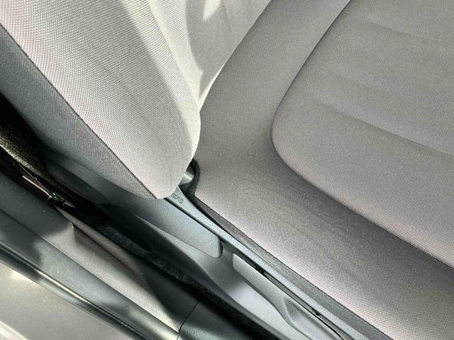 ヤリスＧ８型ナビ／地デジ／ＢＴ／ＤＶＤ／ＵＳＢ　全周囲カメラ　前後ドラレコ　ＥＴＣ　コーナーセンサー　オートライト　オートハイビーム　衝突軽減装置　スマートキー　ボタンスタート　イモビライザー　オートエアコン（千葉県）の中古車