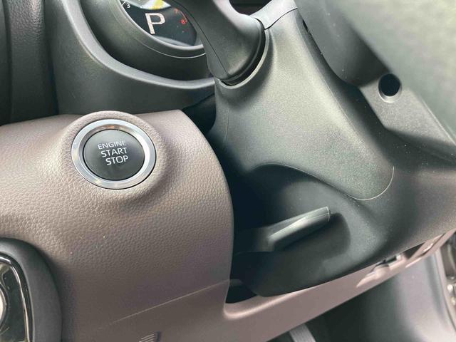 ヤリスＧ８型ナビ／地デジ／ＢＴ／ＤＶＤ／ＵＳＢ　全周囲カメラ　前後ドラレコ　ＥＴＣ　コーナーセンサー　オートライト　オートハイビーム　衝突軽減装置　スマートキー　ボタンスタート　イモビライザー　オートエアコン（千葉県）の中古車
