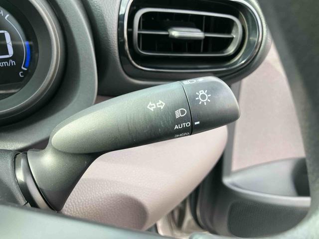 ヤリスＧ８型ナビ／地デジ／ＢＴ／ＤＶＤ／ＵＳＢ　全周囲カメラ　前後ドラレコ　ＥＴＣ　コーナーセンサー　オートライト　オートハイビーム　衝突軽減装置　スマートキー　ボタンスタート　イモビライザー　オートエアコン（千葉県）の中古車