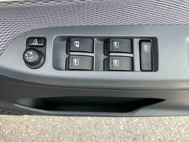ムーヴL SAIIナビ/TV/DVD/BT/USB バックカメラ オートライト AHB トップシェイドガラス 衝突被害軽減装置 革巻きハンドル プライバシーガラス キーレスエントリー 盗難防止アラーム 電動格納ミラー(千葉県)の中古車
