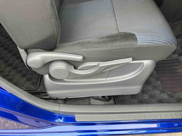 ムーヴL SAIIナビ/TV/DVD/BT/USB バックカメラ オートライト AHB トップシェイドガラス 衝突被害軽減装置 革巻きハンドル プライバシーガラス キーレスエントリー 盗難防止アラーム 電動格納ミラー(千葉県)の中古車