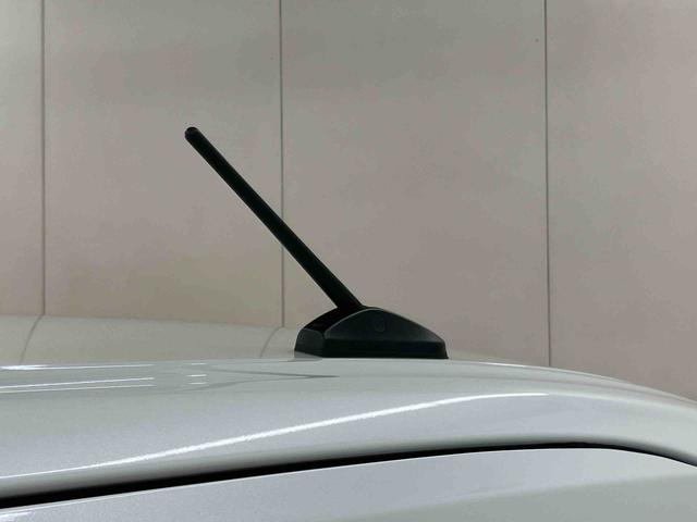 ムーヴキャンバスストライプスＧ　エコアイドル非装着車スマホ連携９インチディスプレイオーディオ　ＵＳＢ接続　ＨＤＭＩ接続　フロント．リヤドライブレコーダー連動　ワイヤレス充電器Ｑｉ　置きラクボックス　ホットカップホルダー　電動パーキングブレーキ（千葉県）の中古車