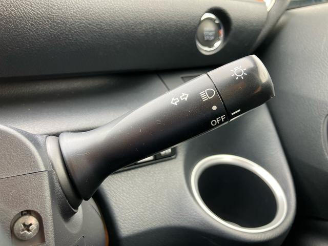 シエンタＧナビ／ＢＴ／ＴＶ／ＤＩＳＣ／バックカメラ　ＥＴＣ　両側電動スライドドア　クリアテールランプ　プッシュボタンスターター　オートエアコン　電動格納ドアミラー　横滑り防止装置　衝突被害軽減ブレーキ（千葉県）の中古車