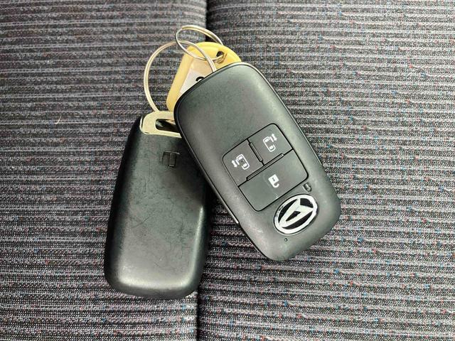 ムーヴＲＳターボ車　オーディオレス仕様　両側電動スライドドア　衝突回避支援ブレーキ　誤発進抑制装置　アイドリングストップ　プッシュボタンスタート　スマートキー　盗難防止装置　イモビライザー　オートライト（千葉県）の中古車