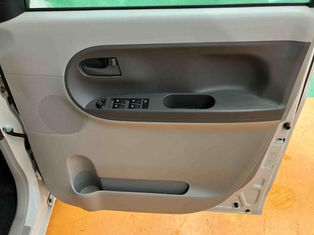 タントＸナビ／ワンセグ／ＣＤ／ＵＳＢ　バックカメラ　横滑り防止装置　両側スライドドア（左側電動）　ハロゲンヘッドライト　オートライト　キーフリー　盗難防止警報　ステアリングリモコン　足踏み式駐車ブレーキ（千葉県）の中古車