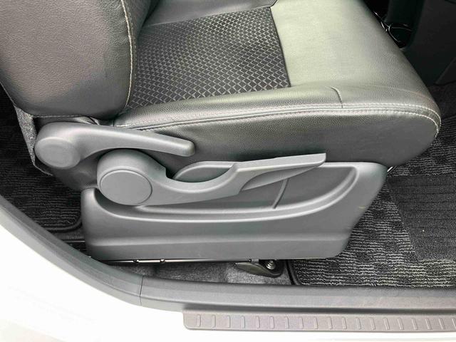 ムーヴカスタム　ＲＳ　ハイパーリミテッドＳＡIIIターボ　８型ナビ／ＴＶ／ＢＴ／ＵＳＢ／ＤＶＤ　全周囲カメラ　ＥＴＣ　ＬＥＤヘッドライト　オートライト　オートハイビーム　トップシェイドガラス　革巻ステア　ステリモ　キーフリー　盗難防止警報　アルミ（千葉県）の中古車