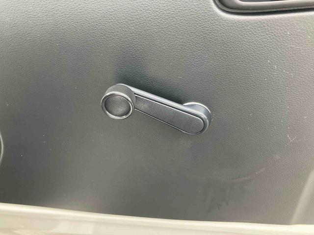 ハイゼットトラックスタンダード　農用スペシャルＳＡIIIｔ４ＷＤ　５ＭＴ　スピーカー一体型ＡＭＦＭラジオ　衝突回避支援ブレーキ　誤発進抑制装置　ＬＥＤヘッドライト（千葉県）の中古車