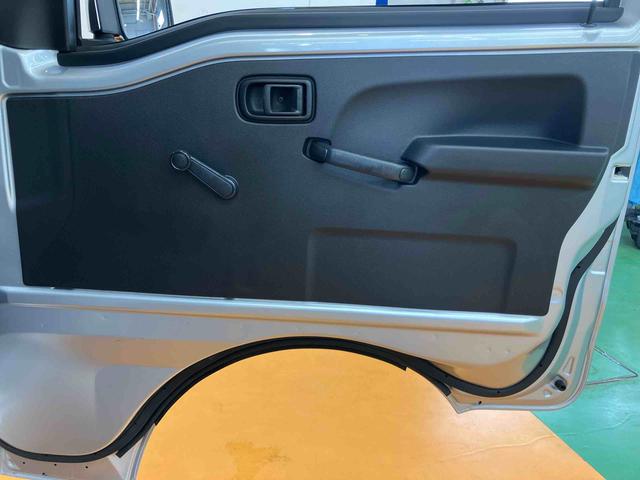 ハイゼットトラックスタンダードスマアシ　ダイハツ予防安全機能　３モード選択電子制御式４ＷＤ　マニュアルレベリング機能付ＬＥＤヘッドライト　荷台マット　テールゲートチェーン　ゲートプロテクター　ガードフレームプロテクター（千葉県）の中古車