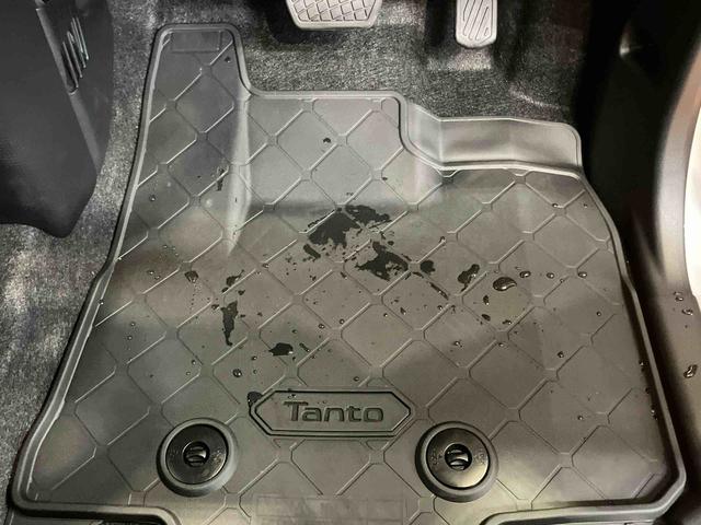 タントカスタムＸリミテッドスマアシ　ダイハツ予防安全機能　アダプティブクルーズコントロール　ビルトインＥＴＣ　オートブレーキホールド付き電動パーキング　前席シートヒーター　上下２段調整式デッキボード　アイドリングストップ（千葉県）の中古車