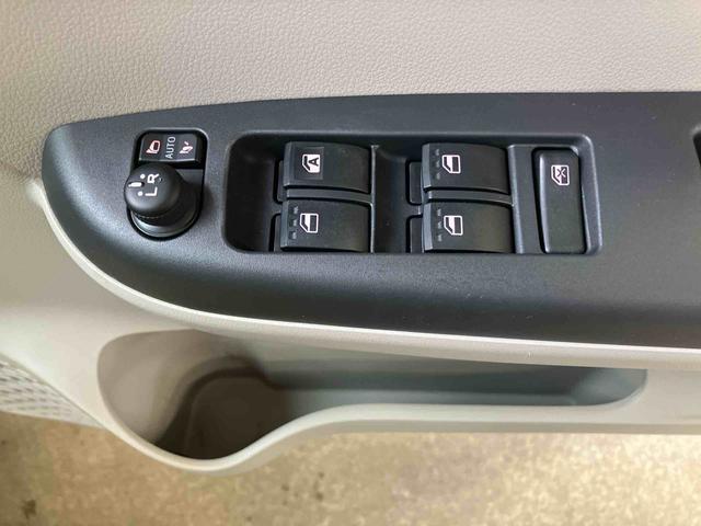 パッソＸ　ＬパッケージＳナビ／１ＴＶ／ＢＴ／ＡＵＸ　ドラレコ　ＥＴＣ　ボタンスタート　スマートキー　盗難防止装置　衝突軽減装置　オートエアコン　チルトステアリング　電動格納ドアミラー　プライバシーガラス　アイドリングストップ（千葉県）の中古車