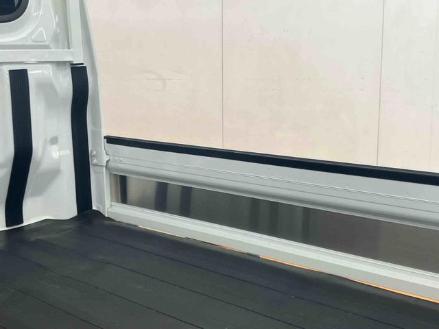 ハイゼットトラックハイルーフCDラジオチューナー AUX接続 フロントドライブレコーダー 荷台ゴムマット ゲートプロテクター ガードフレームプロテクター テールゲートチェーン キャビンバックプロテクター LED作業灯(千葉県)の中古車