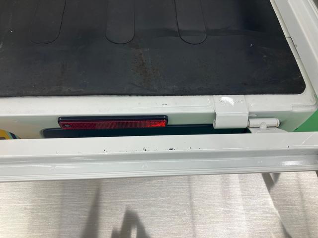 ハイゼットトラックハイルーフCDラジオチューナー AUX接続 フロントドライブレコーダー 荷台ゴムマット ゲートプロテクター ガードフレームプロテクター テールゲートチェーン キャビンバックプロテクター LED作業灯(千葉県)の中古車