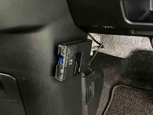 ムーヴキャンバスストライプスＧバックカメラ連動フルセグナビ　ＵＳＢ接続　ブルートゥース対応　フロント．リヤドライブレコーダー連動　ＥＴＣ　置きラクボックス　ホットカップホルダー　前席シートヒーター　電動パーキングブレーキ（千葉県）の中古車
