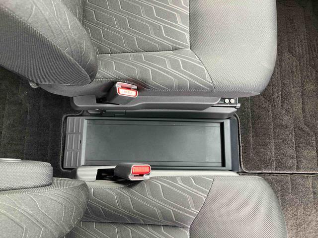 トールカスタムＧ　リミテッドII　ＳＡIII９型ナビ／ＴＶ／ＤＶＤ／ＢＴ／ＵＳＢ　全周囲カメラ　オートクルーズ　シートヒーター　ＬＥＤヘッドライト　オートライト　ＡＨＢ　衝突被害軽減装置　前後コーナーセンサー　キーフリー　ボタンスタート　アルミ（千葉県）の中古車