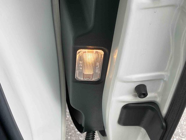 トールカスタムＧ　リミテッドII　ＳＡIII９型ナビ／ＴＶ／ＤＶＤ／ＢＴ／ＵＳＢ　全周囲カメラ　オートクルーズ　シートヒーター　ＬＥＤヘッドライト　オートライト　ＡＨＢ　衝突被害軽減装置　前後コーナーセンサー　キーフリー　ボタンスタート　アルミ（千葉県）の中古車