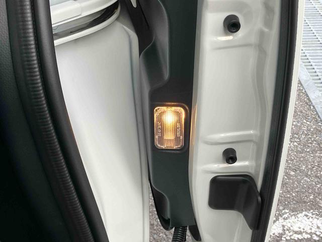 トールカスタムＧ９型ディスプレイオーディオ／ＴＶ／ＢＴ／ＵＳＢ　バックカメラ　全車速追従クルコン　ＬＥＤヘッドライト　オートライト　スマアシ　コーナーセンサー　電動駐車ブレーキ　キーフリー　革巻きステアリング　アルミ（千葉県）の中古車