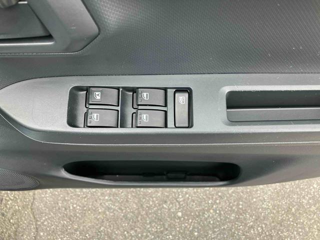 ミライースL SAIIICDチューナー:AM/FMラジオ AUX デジタルメーター 衝突被害軽減装置 オートライト オートハイビーム コーナーセンサー 盗難防止アラーム サイドレバー式駐車ブレーキ パワーウィンドウ キーレス(千葉県)の中古車
