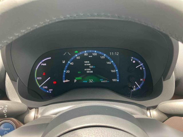 ヤリスクロスハイブリッドＺハイブリッド　８型ナビ／ＴＶ／ＵＳＢ／ＢＴ　バックカメラ　ＥＴＣ　全車速追従クルコン　運転席パワーシート　電動リヤゲート　ＡＣ１００Ｖ電源　ＬＥＤヘッドライト　オートライト　革巻ステアリング　ステリモ（千葉県）の中古車