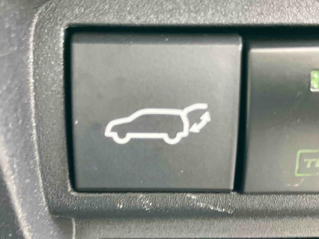 ヤリスクロスハイブリッドＺハイブリッド　８型ナビ／ＴＶ／ＵＳＢ／ＢＴ　バックカメラ　ＥＴＣ　全車速追従クルコン　運転席パワーシート　電動リヤゲート　ＡＣ１００Ｖ電源　ＬＥＤヘッドライト　オートライト　革巻ステアリング　ステリモ（千葉県）の中古車